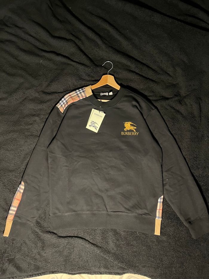 Pull burberry - photo numéro 3