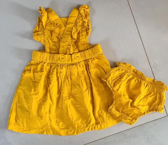 Robe 18 mois - photo numéro 2