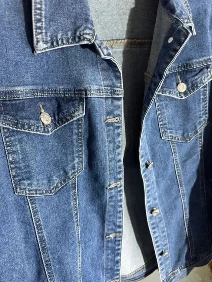 Belle veste en jeans femme T52/ 6XL - photo numéro 3