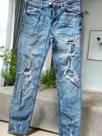 Jean troué taille 🌹30/30 🌹bleu clair