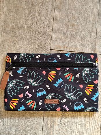 Pochette cabaïa frontale  customisée neuve
