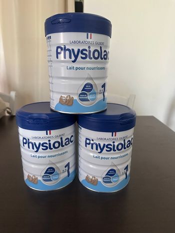 Trois boîtes de lait jamais ouverte ou 6 boîtes 