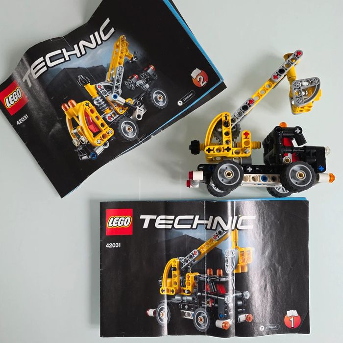 Lego Technic camion nacelle 2 montages - photo numéro 2