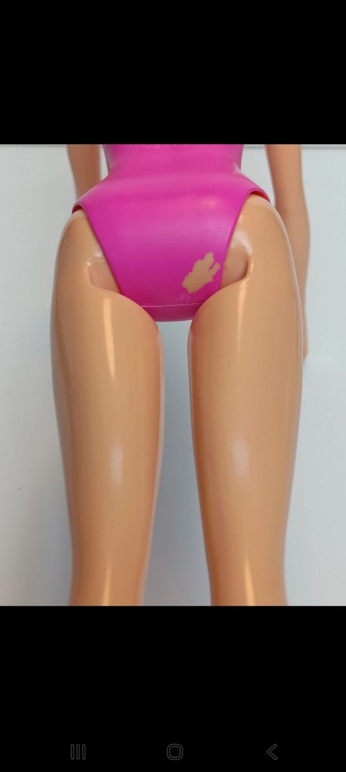 Poupée mattel barbie Color Reveal série été 7 rose gtl79
Poupée et ensemble compris - photo numéro 8