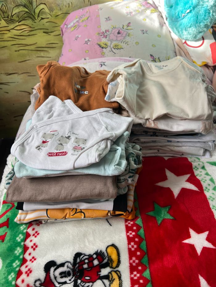 Vêtements bébé garçon tailles 3 mois - photo numéro 8