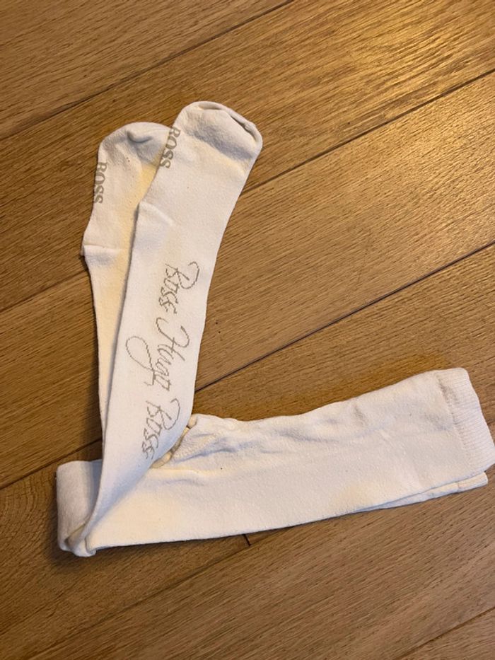 Robe Hugo boss 3 ans beige très bon état + collant Hugo boss - photo numéro 6