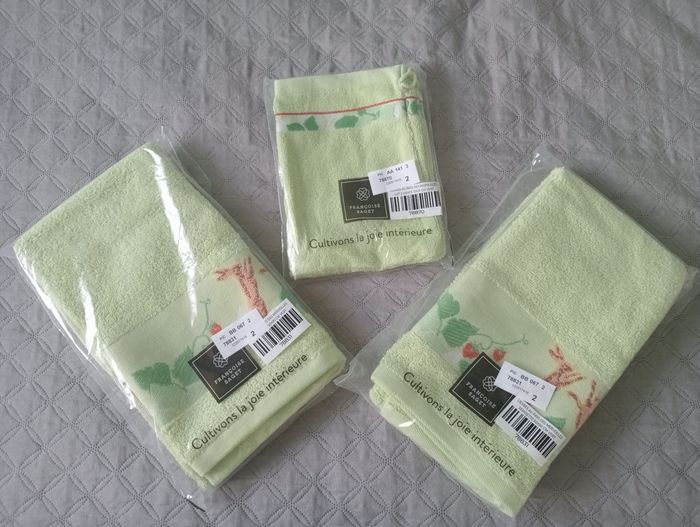 Lot linge de bain - photo numéro 4