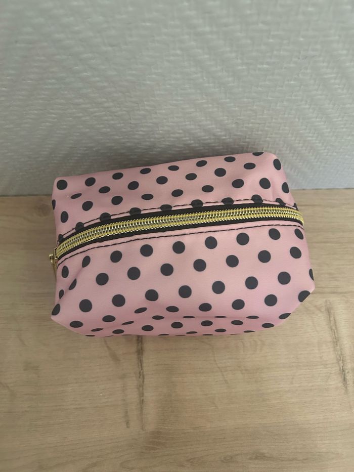 Trousse de toilette - photo numéro 4