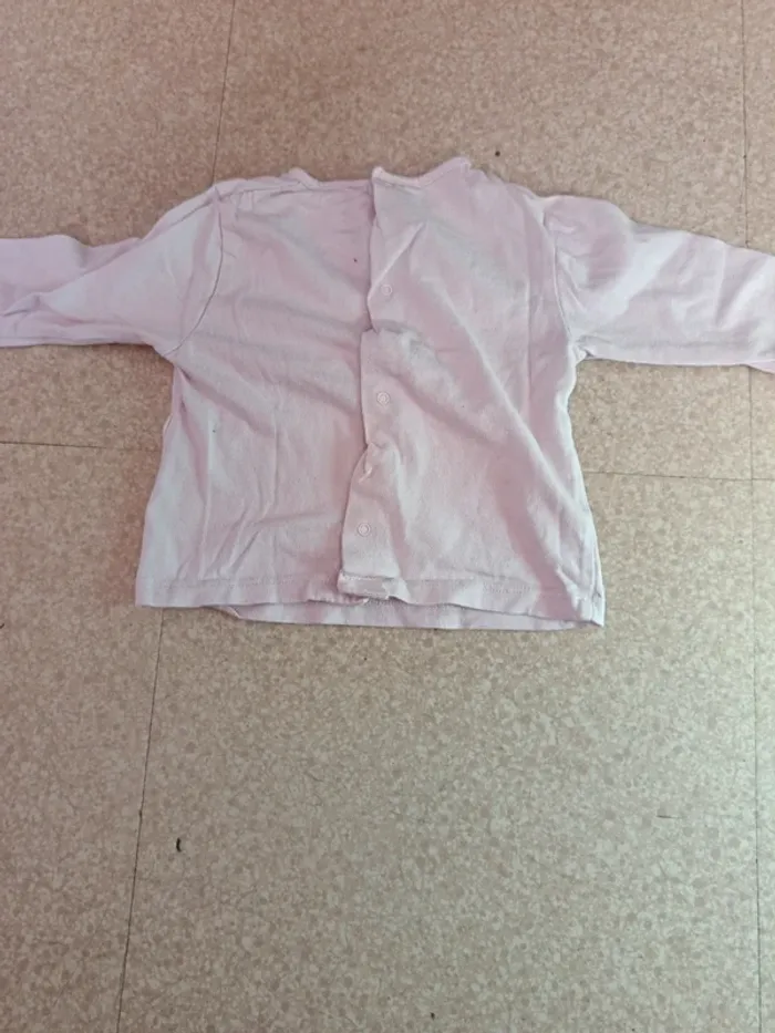 T-shirt manches longues 9 mois - photo numéro 2