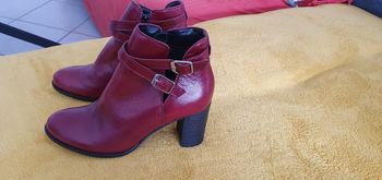 Bottines Eram en cuir tout neuf. Taille 36