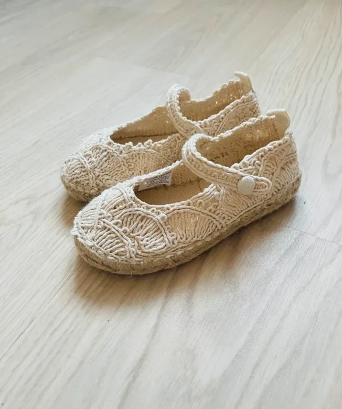 Sandales en crochet Zara