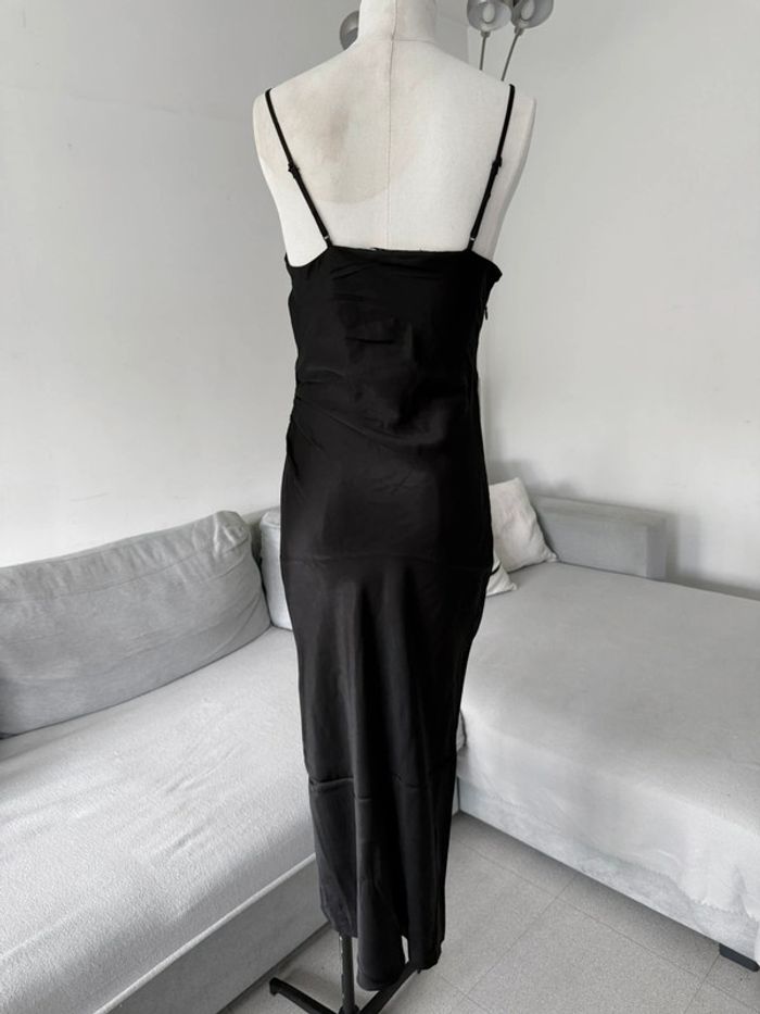 Robe noir satinée ZARA - photo numéro 6