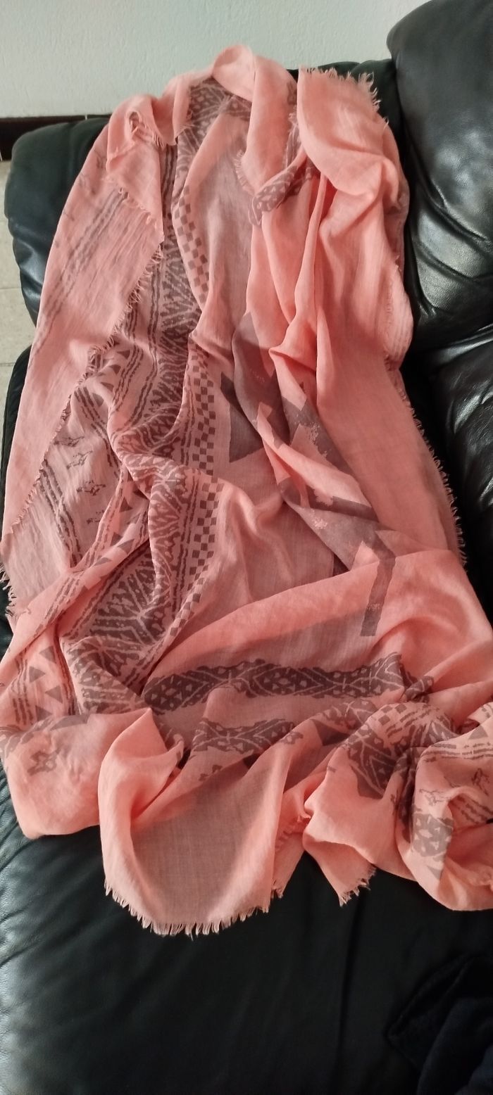 Foulard à petites franges - photo numéro 3