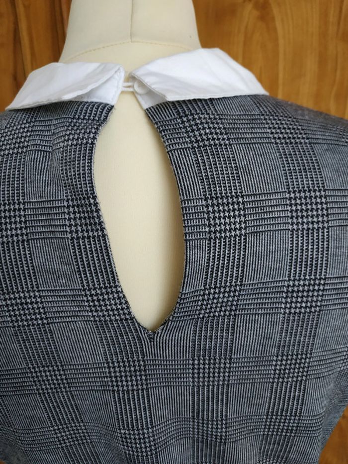 Robe courte manches courtes à carreaux - photo numéro 5