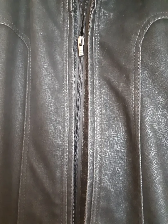 Veste, manteau homme Suedine Armand Thiery - photo numéro 8