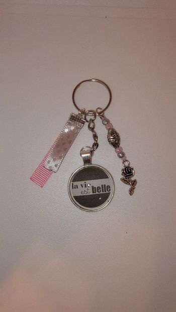 Cadeau pensées positives, porte clé message bijoux de sac " la vie est belle "