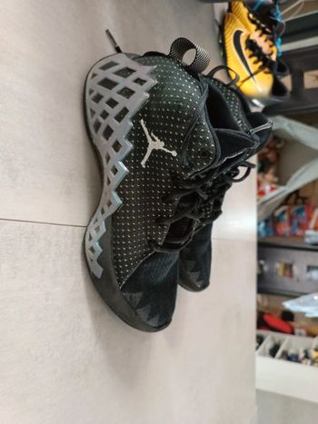 Baskets Jordan taille 42