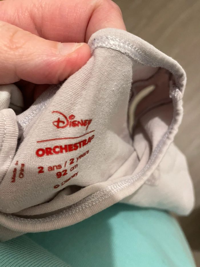 Lot de 2 t shirt Disney stitch et reine des neiges 2 ans orchestra - photo numéro 4