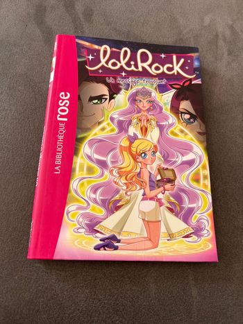 Livre bibliothèque rose lolirock tome 26