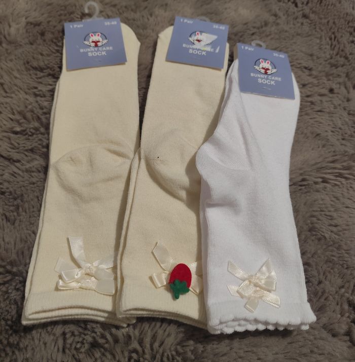 Coffret Noël lot 3 paires de chaussettes 35-40 neuves - photo numéro 2