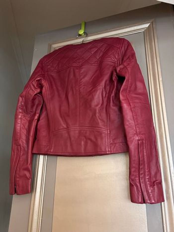 ✨ Veste motarde en cuir bordeaux Comptoir des Cotonniers – Taille XS ✨ - photo numéro 4