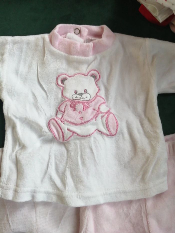 Haut de pyjama et 2 bas - photo numéro 2