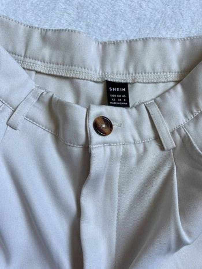 Short beige taille haute - photo numéro 4