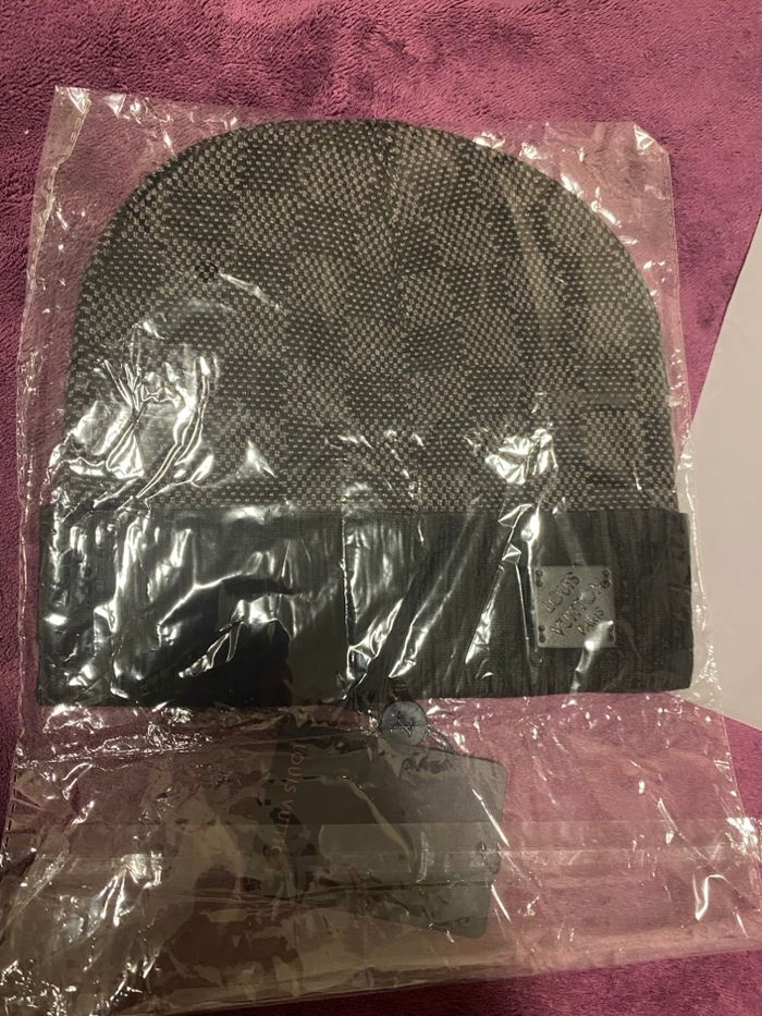 Bonnet L V Noir - photo numéro 5