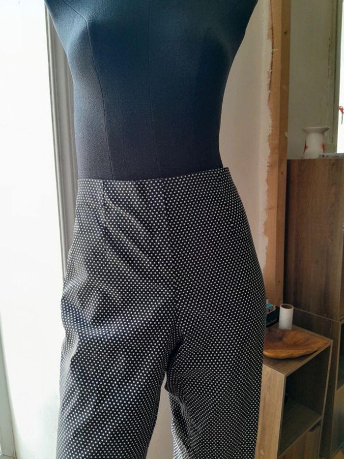 Pantalon à pois noir et blanc Taille 42 - photo numéro 4