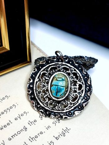 Magnifique pendentif vintage ethnique bohème