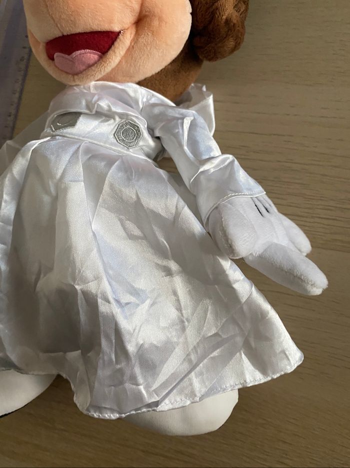 Peluche Disney disneyland Paris Minnie mouse star wars princesse Leia parks - photo numéro 4