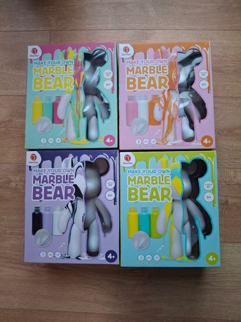 Lot de 4 kits creatifs Marble Bear neufs
