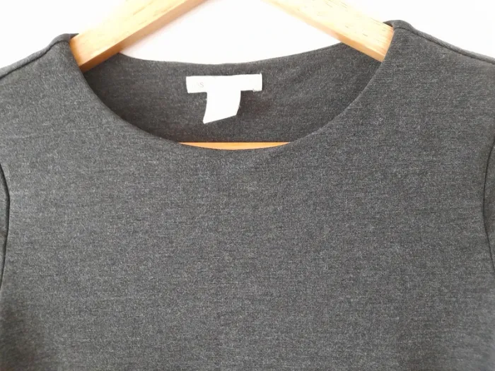 Robe courte forme droite - photo numéro 2