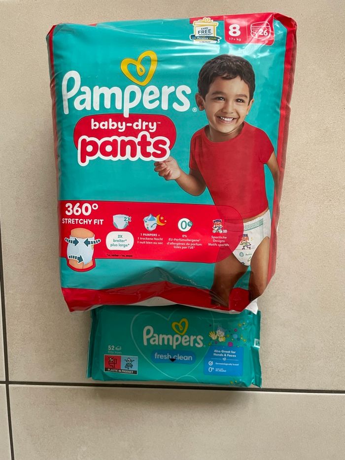 Pampers Pants T.8 + 1 lingette Pampers