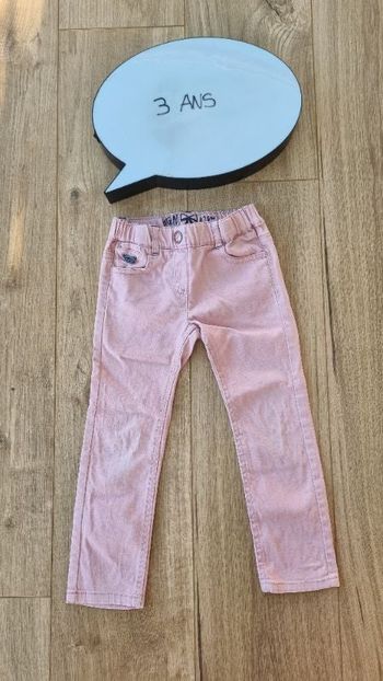 Pantalon 👧🏻 3ans