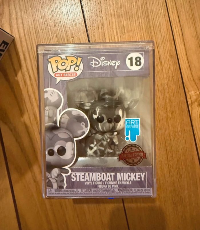 Lot de 4 pop Disney neuve - photo numéro 4
