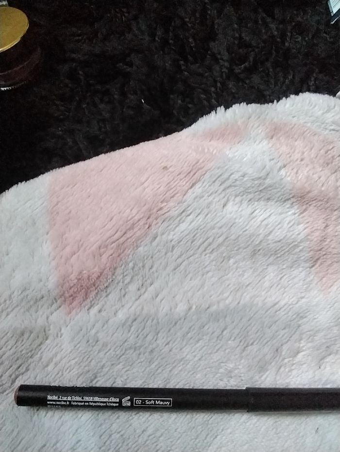 Crayon contour des lèvres 02 soft mauvy - photo numéro 2