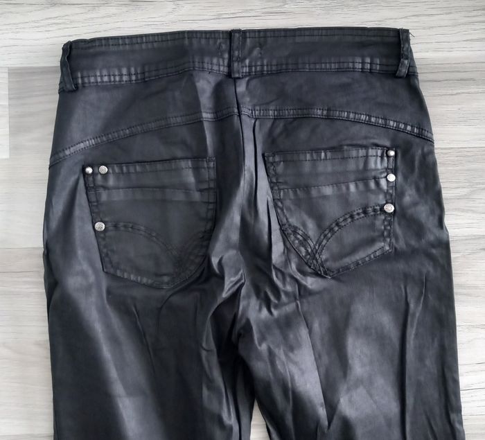 Jean femme noir Clara Vitti taille 38 - photo numéro 2