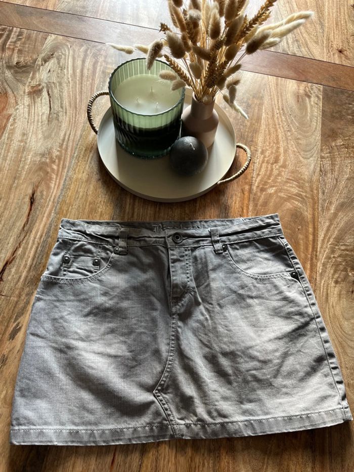 Jupe courte Bizzbee taille 40