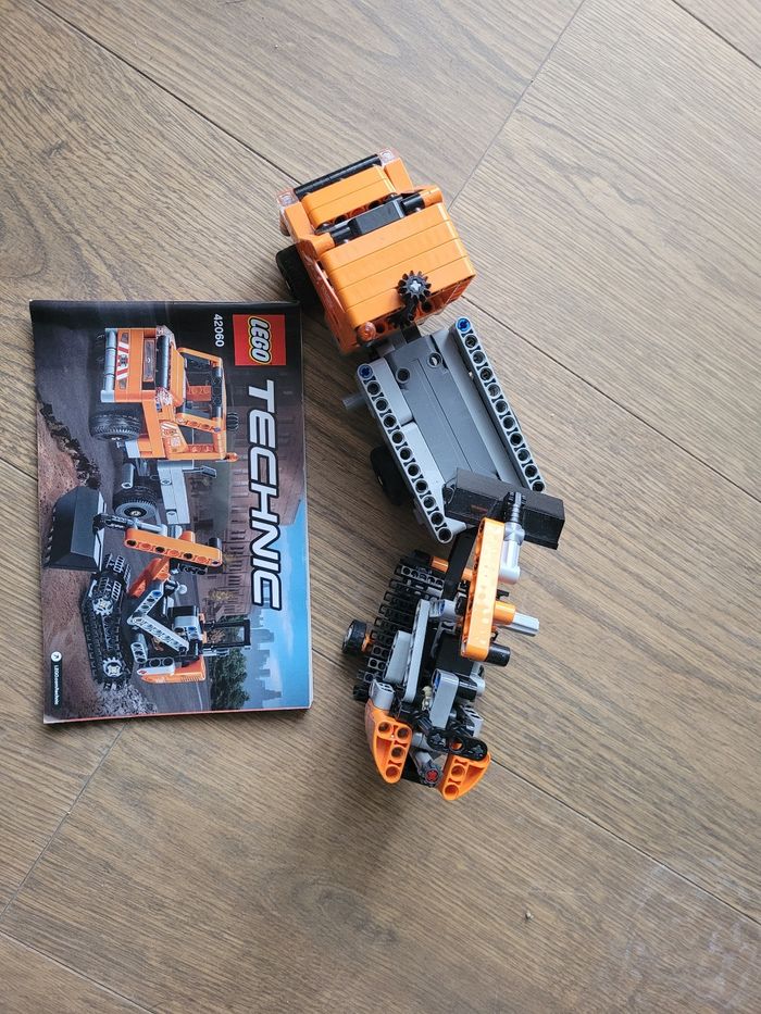 Lego Technics 42060 - photo numéro 3