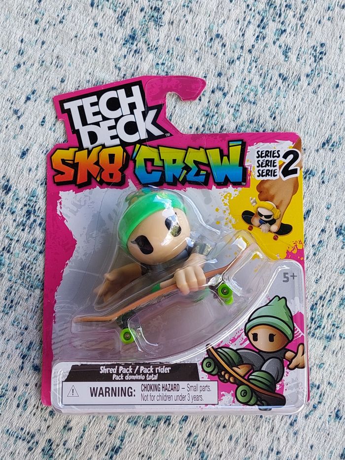 Tech deck  sk8  skateur