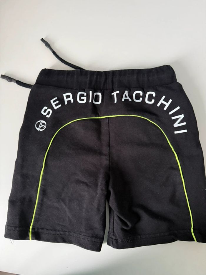 Short Sergio tacchini 4 ans - photo numéro 2