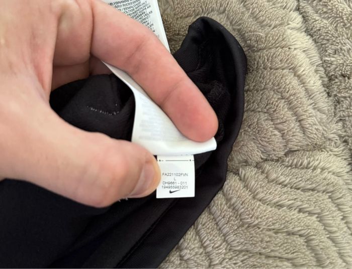 Veste Nike neuve avec étiquettes pour enfants taille L - photo numéro 5