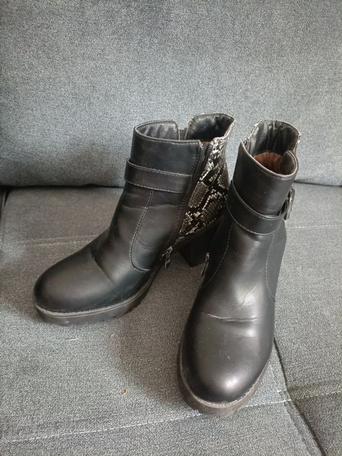 Bottines noires effet serpent - photo numéro 5
