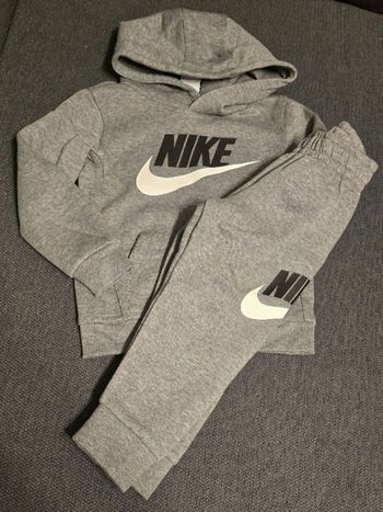 Neuf (non porté)🏷🤩🤩🤩 jogging molleton nike 3 ans garçon😍😍😍