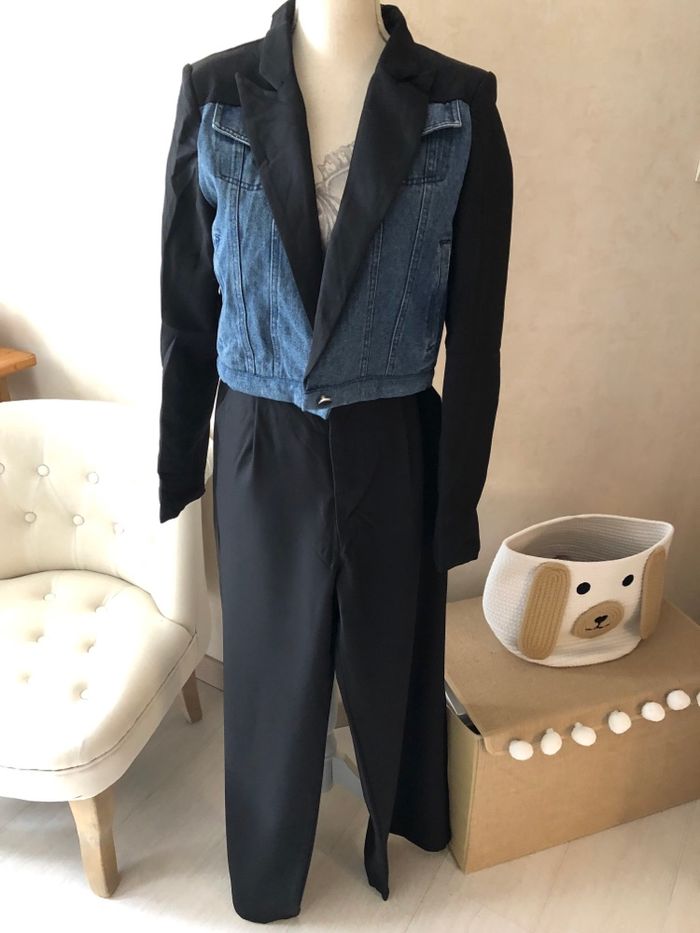 Très bel ensemble noir et jean taille 40