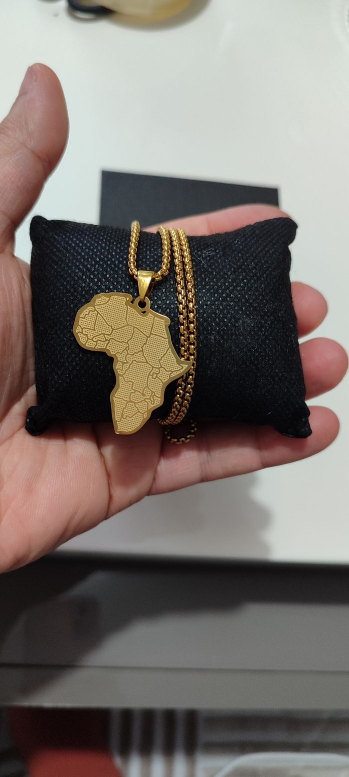 Collier avec pendentif carte d'Afrique - photo numéro 2