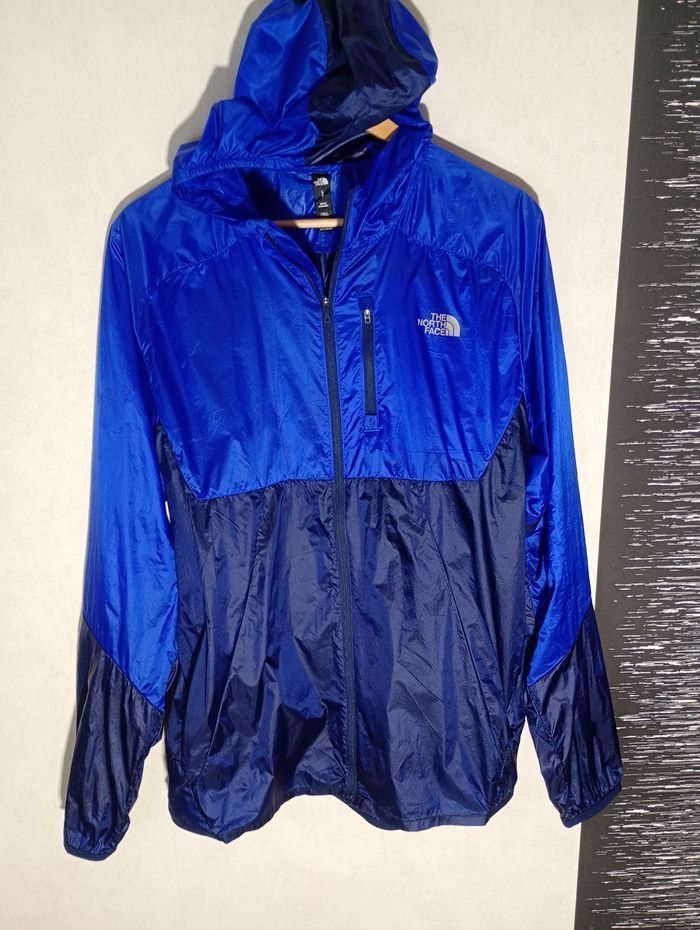 Veste The North Face Running L – Neuf sans étiquette – Authentique