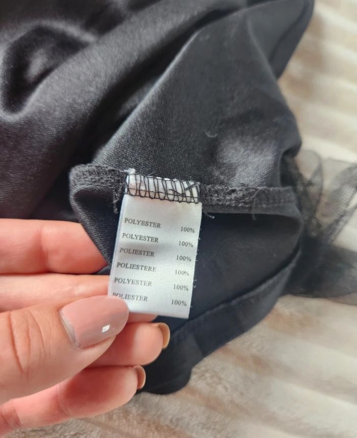 Jupe noire en tulle JCL – Taille S – Ceinture dorée - photo numéro 5