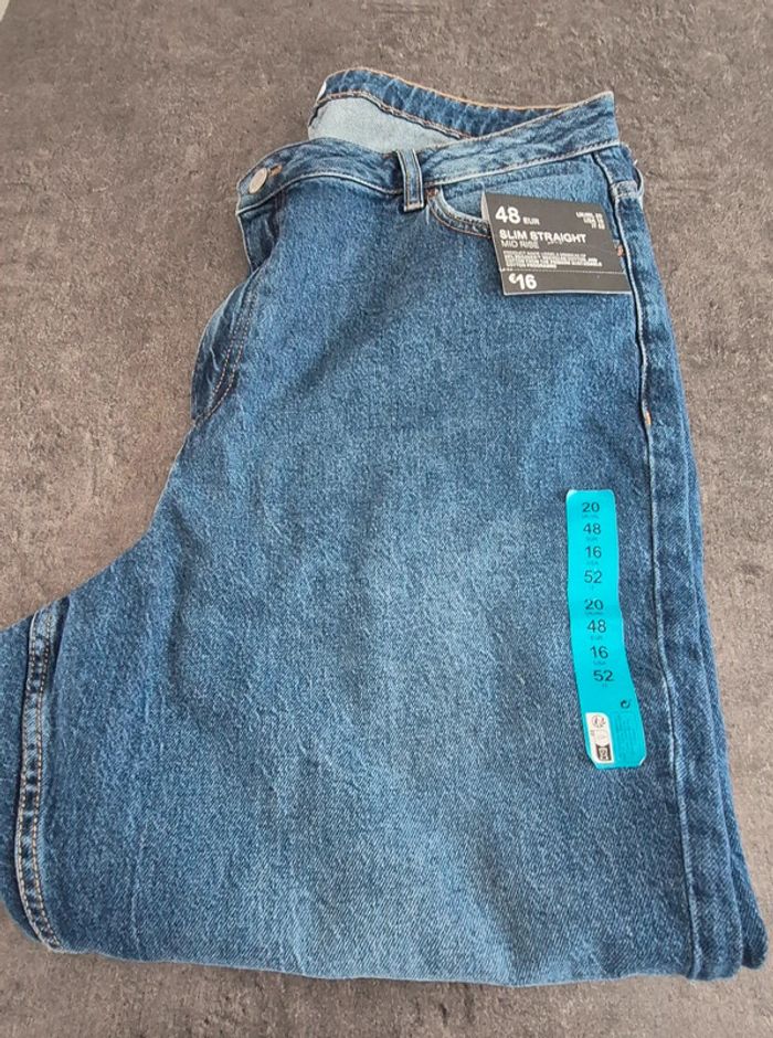 Jeans neuf - photo numéro 3